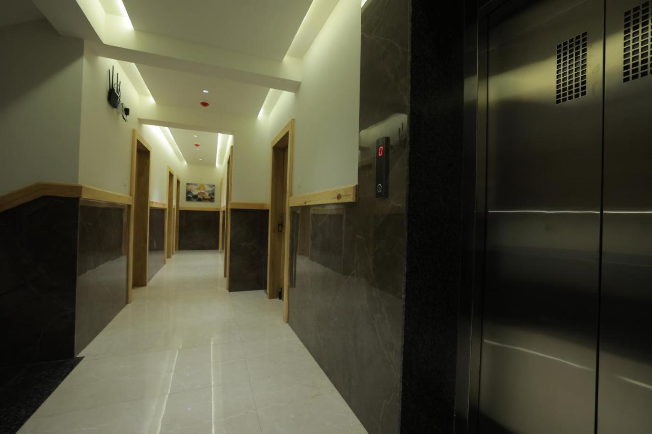 Hotel Shayan Inn Rajkot Ngoại thất bức ảnh