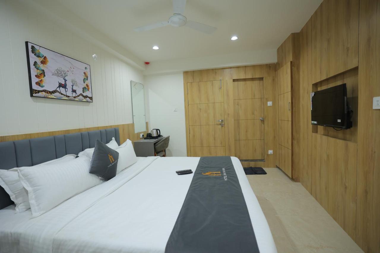 Hotel Shayan Inn Rajkot Ngoại thất bức ảnh