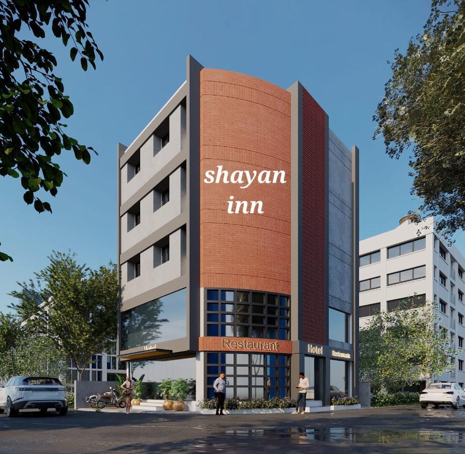 Hotel Shayan Inn Rajkot Ngoại thất bức ảnh