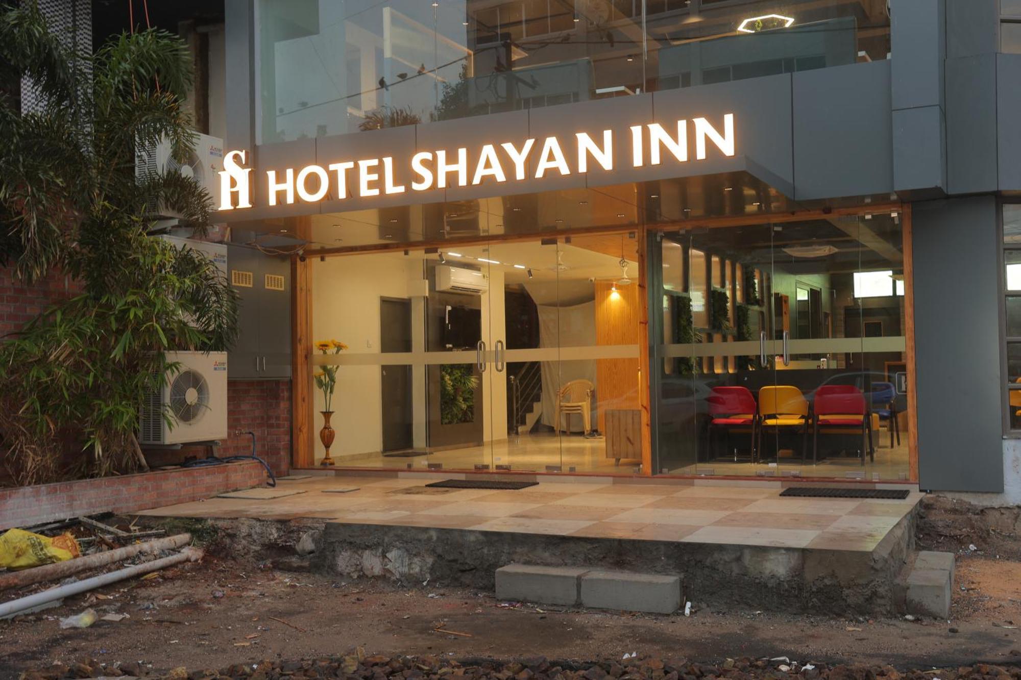 Hotel Shayan Inn Rajkot Ngoại thất bức ảnh