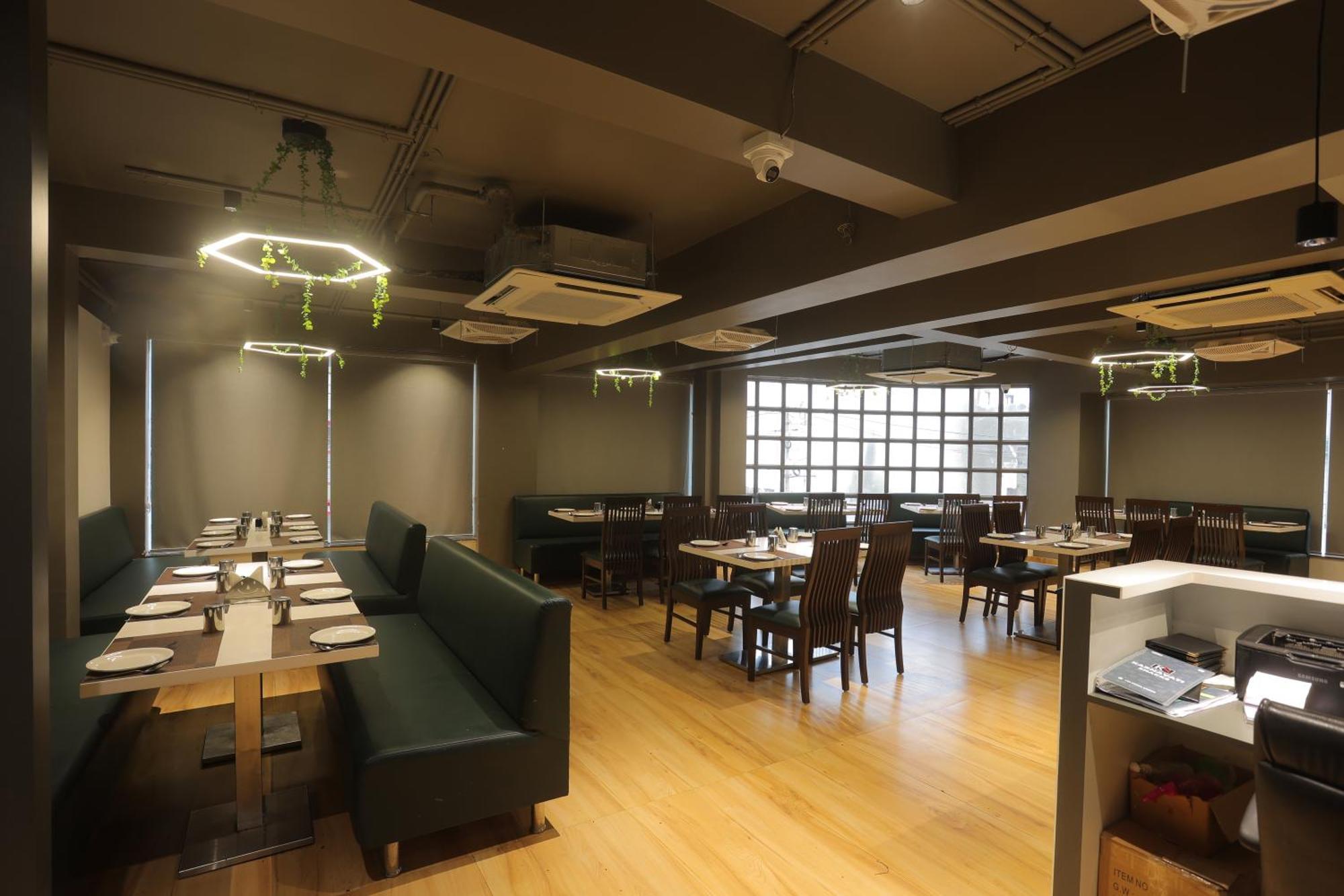 Hotel Shayan Inn Rajkot Ngoại thất bức ảnh