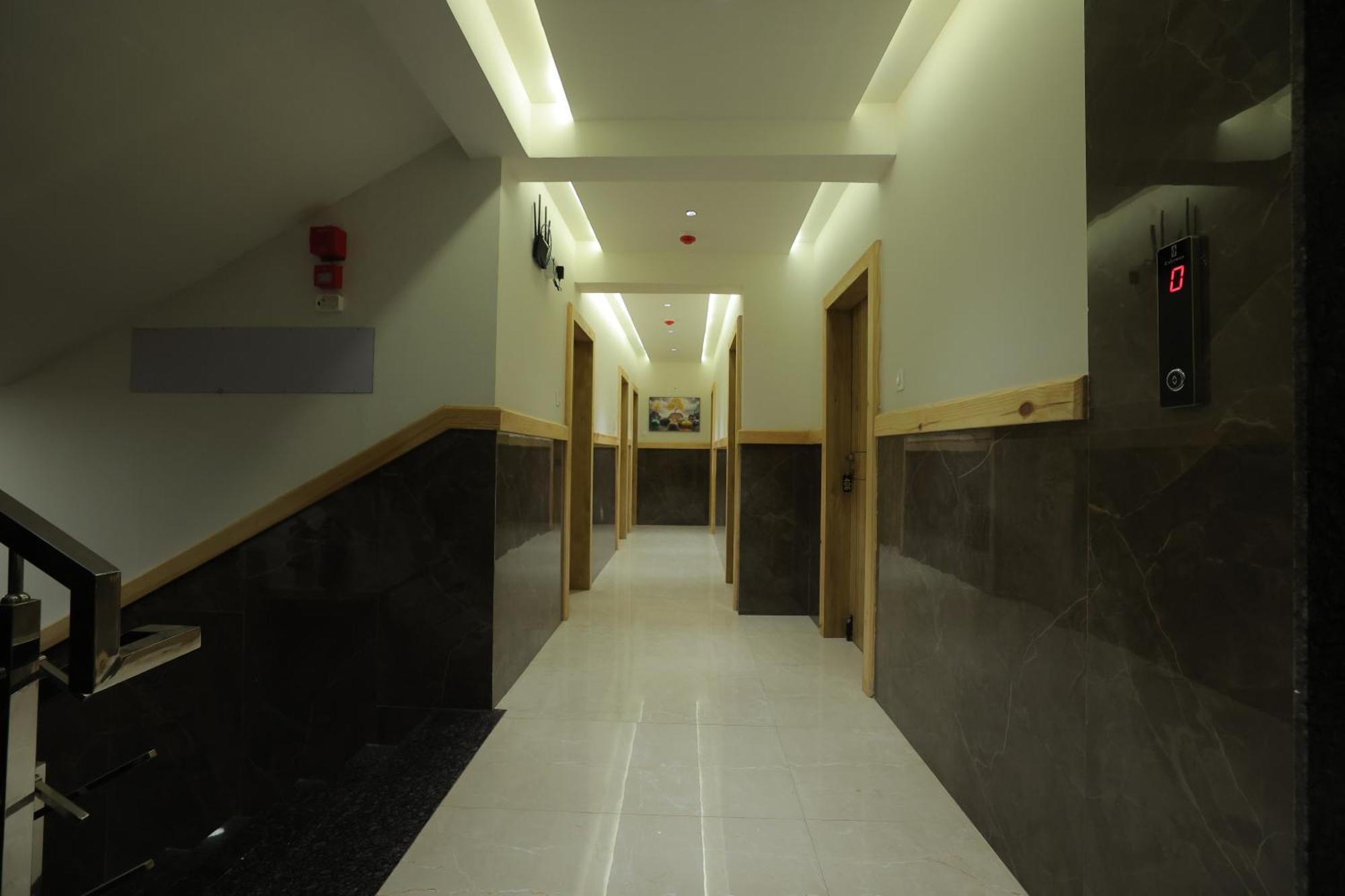 Hotel Shayan Inn Rajkot Ngoại thất bức ảnh