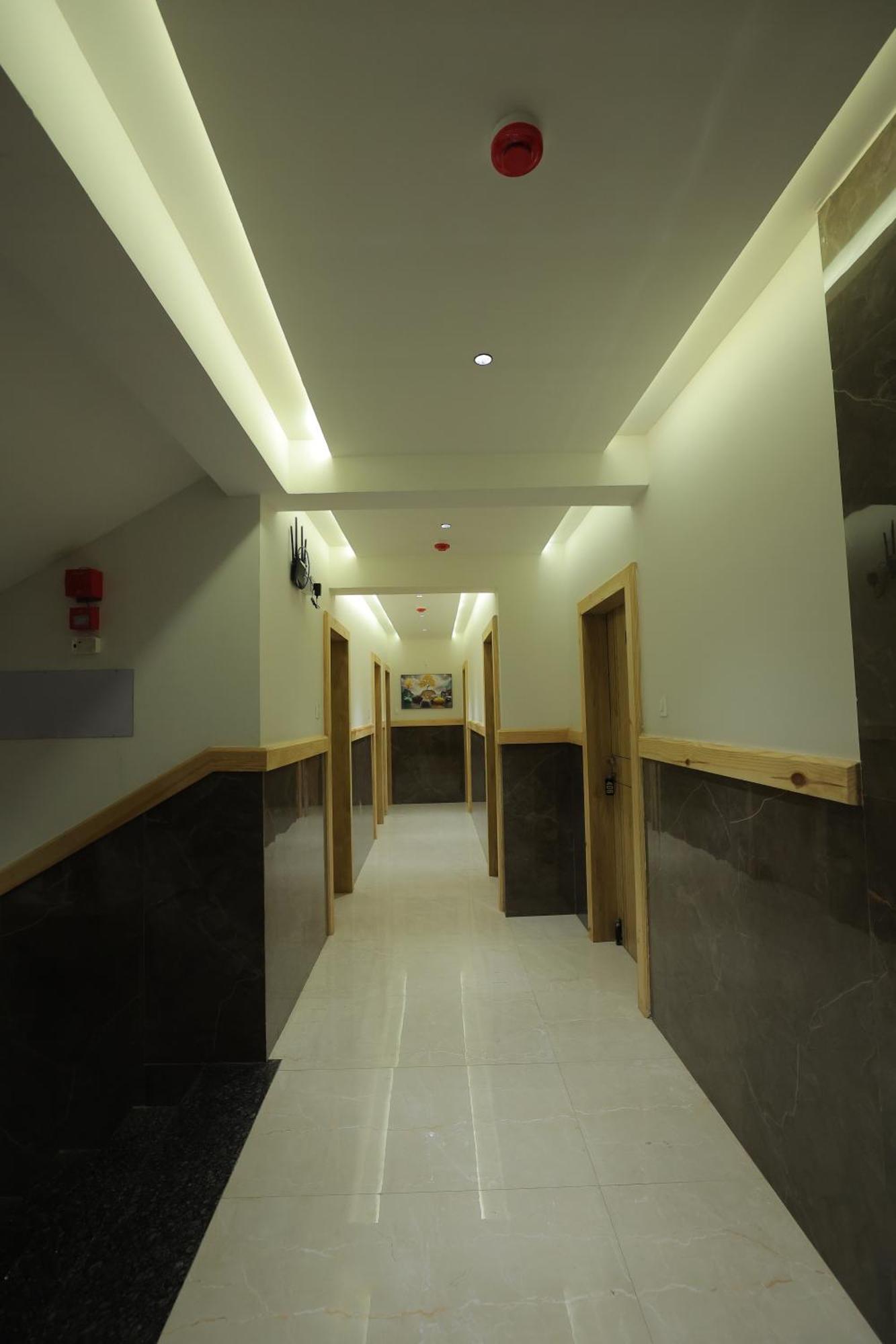 Hotel Shayan Inn Rajkot Ngoại thất bức ảnh